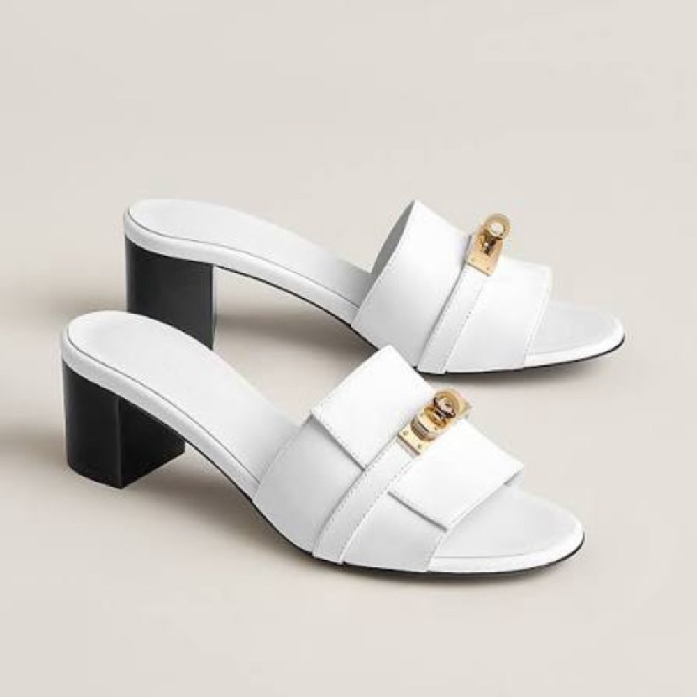 Hermes Gigi 50 sandals in white Size EU 39 (US 8.5/9)